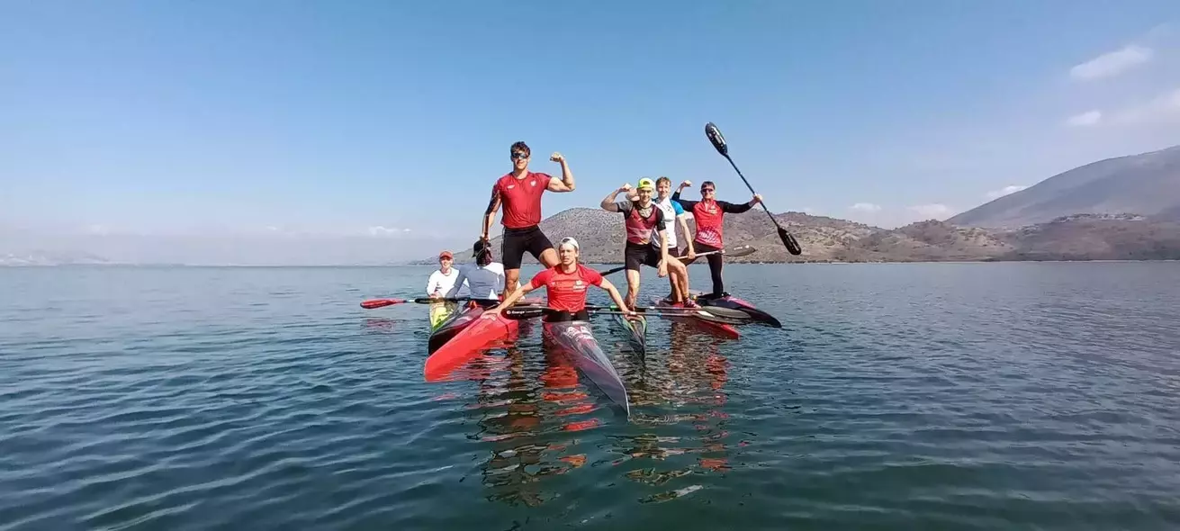 Albańskie wspomnienia elbląskich kajakarzy